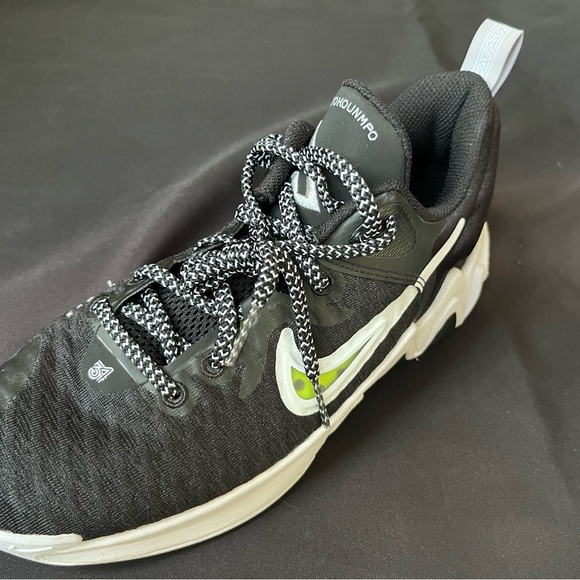 NWOB Nike Kids Giannis Immortality Basketball Shoes - Picture 9 of 10